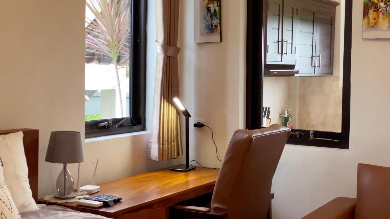 Medewi Manor Aparthotel Airsatang Kültér fotó